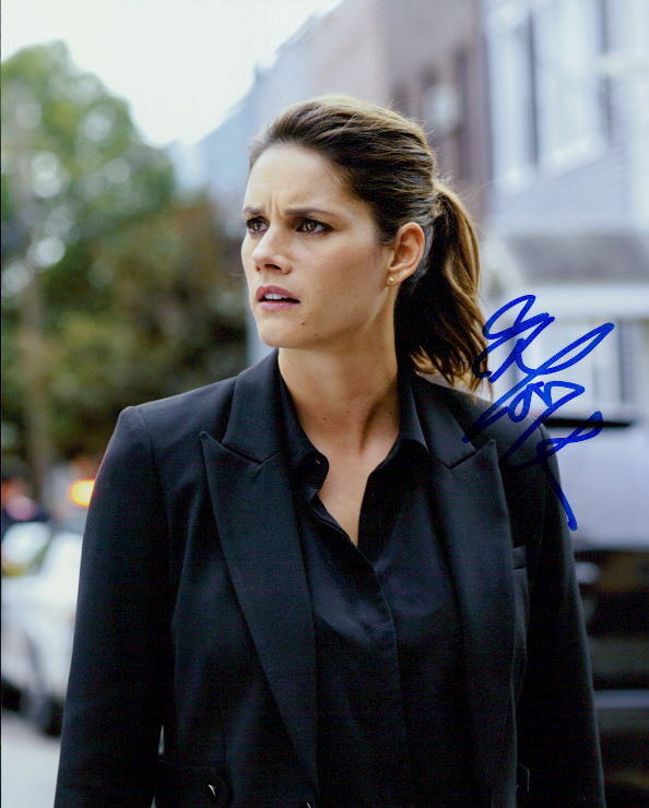 Missy Peregrym (FBI) signed 8x10 Photo Poster painting in-person