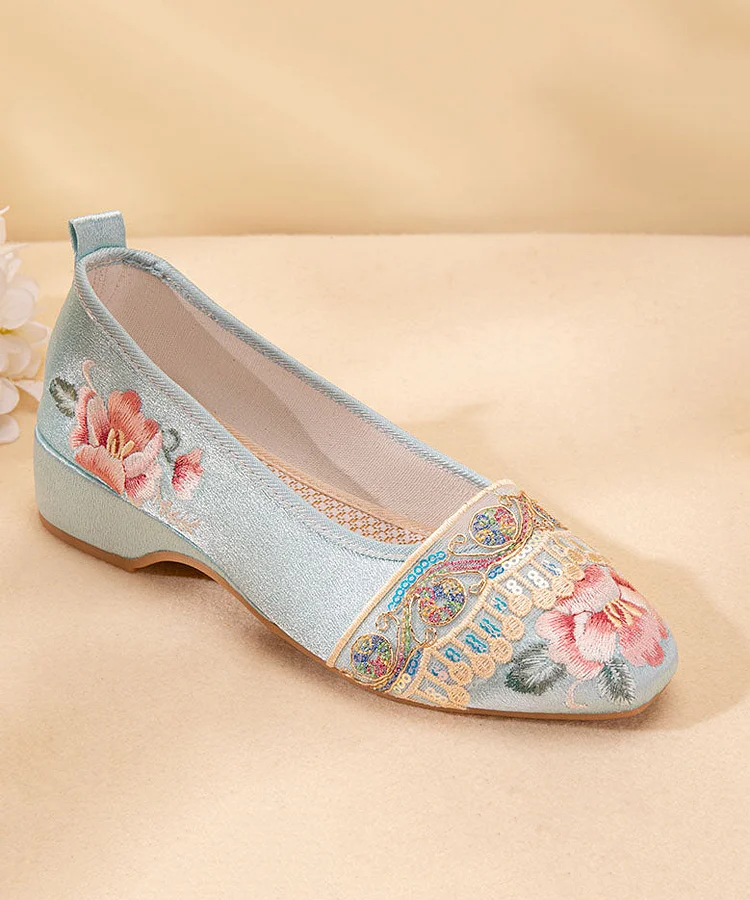 Vintage Light Blue Satin Embroideried Shoes Splicing Wedge Pointed Toe