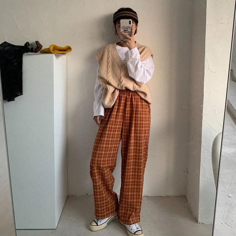 Brownm Waist Checkered Sweatpants