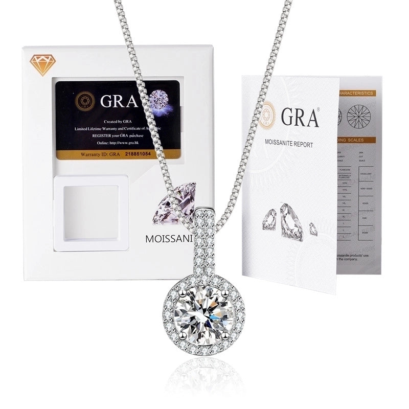 925 Sterling Silver Moissanite Plating Inlay Heart Shape Crown Pendant Necklace