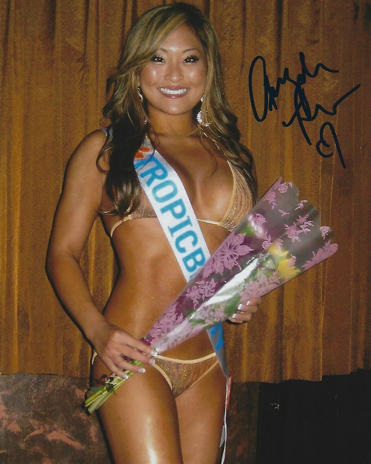 Angela Fong Signed 8x10 Photo Poster painting Black Lotus Lucha Underground Picture Autograph 13