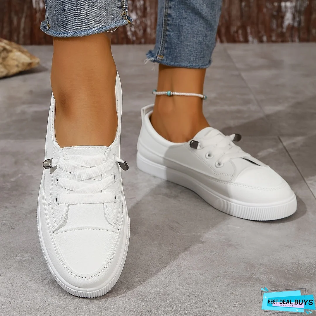 L&eacute;a | Slip-On Flat Skate Shoes