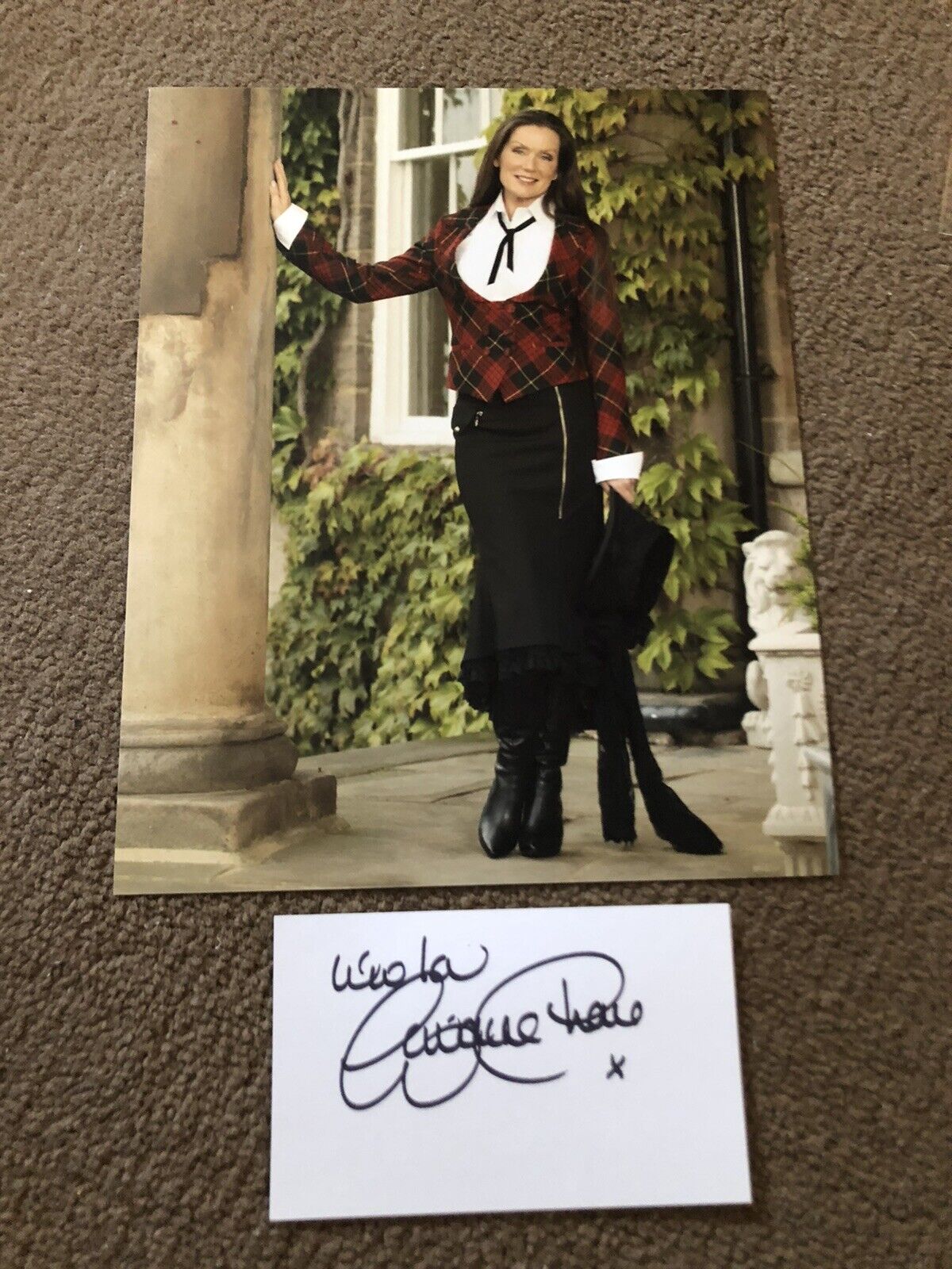 LORRAINE CHASE (EMMERDALE) SIGNED CARD & 10 X 8” UNSIGNED Photo Poster painting