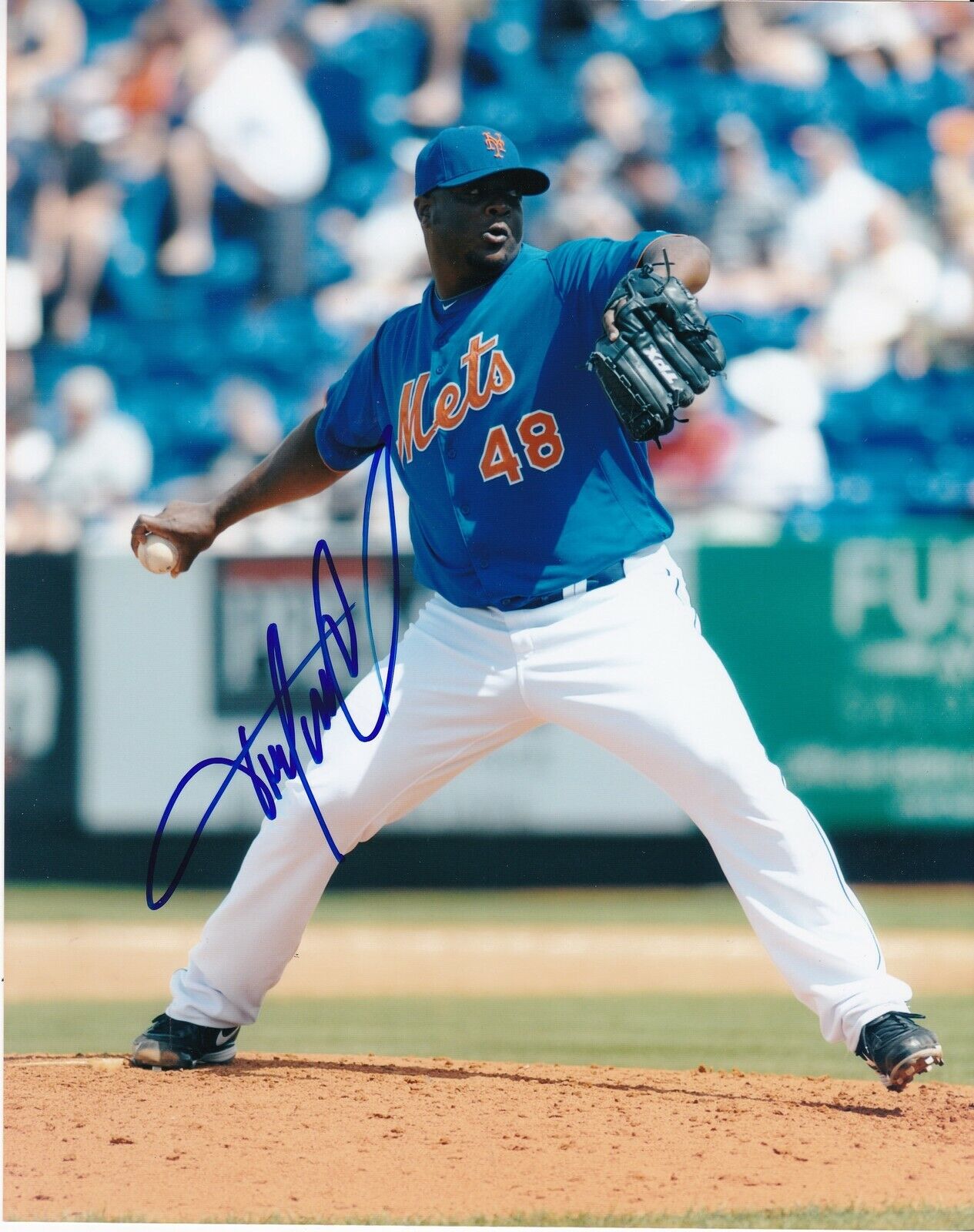 FRANK FRANCISCO NEW YORK METS ACTION SIGNED 8x10