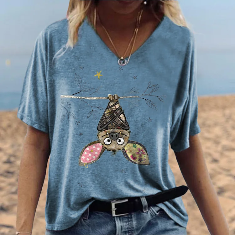 V-neck Bat Hanging Upside Down On Branch Funny Printed T-shirt
