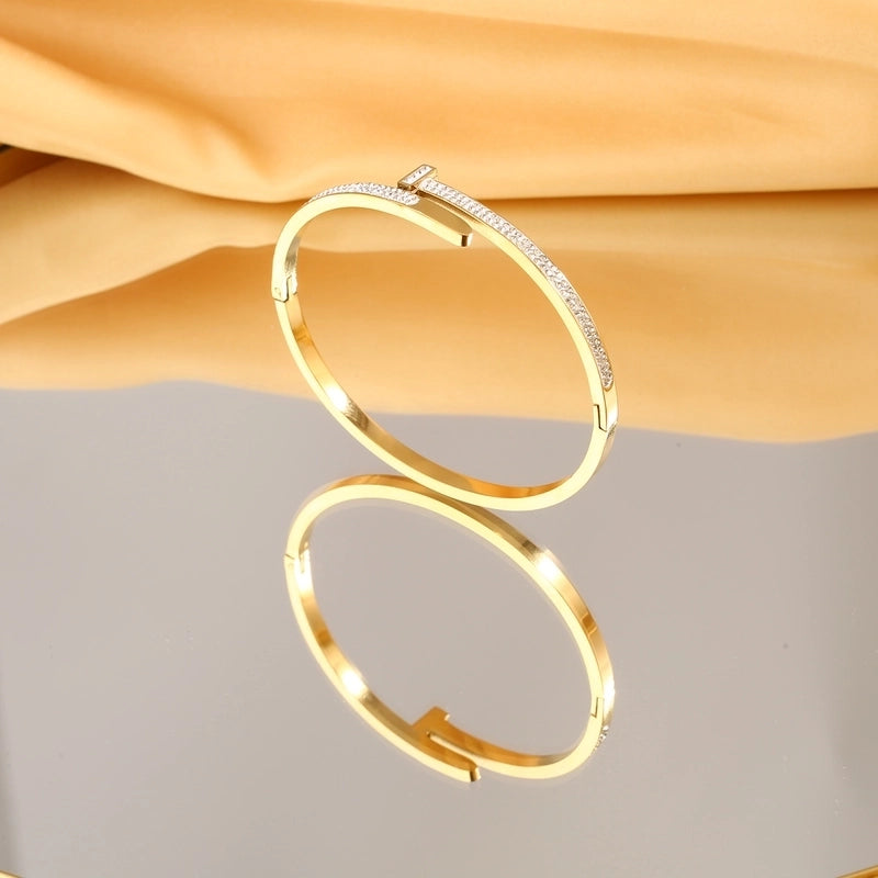 Casual Minimalist Round Heart Shape Butterfly Titanium Steel Zircon Bangle In Bulk