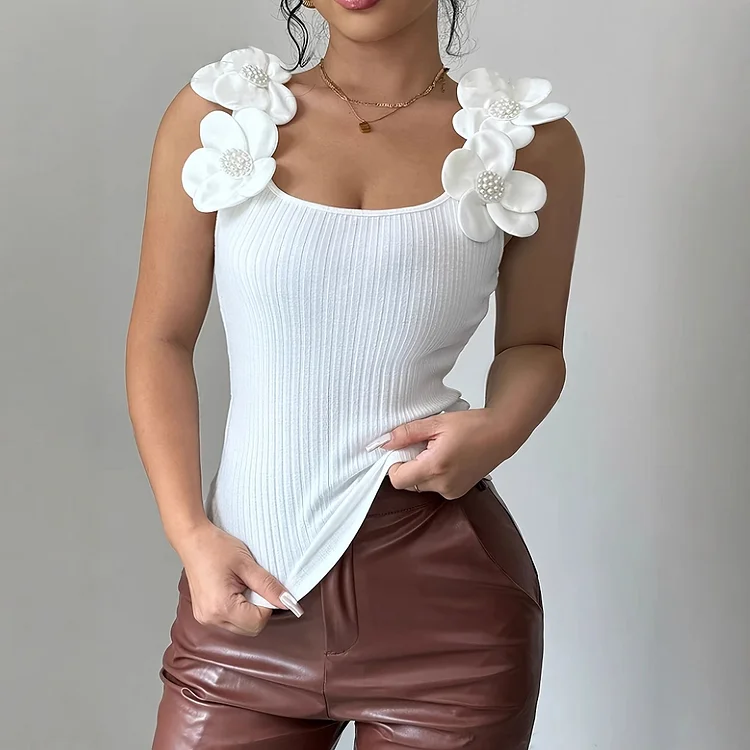 Three-dimensional Flower Knitted Vest