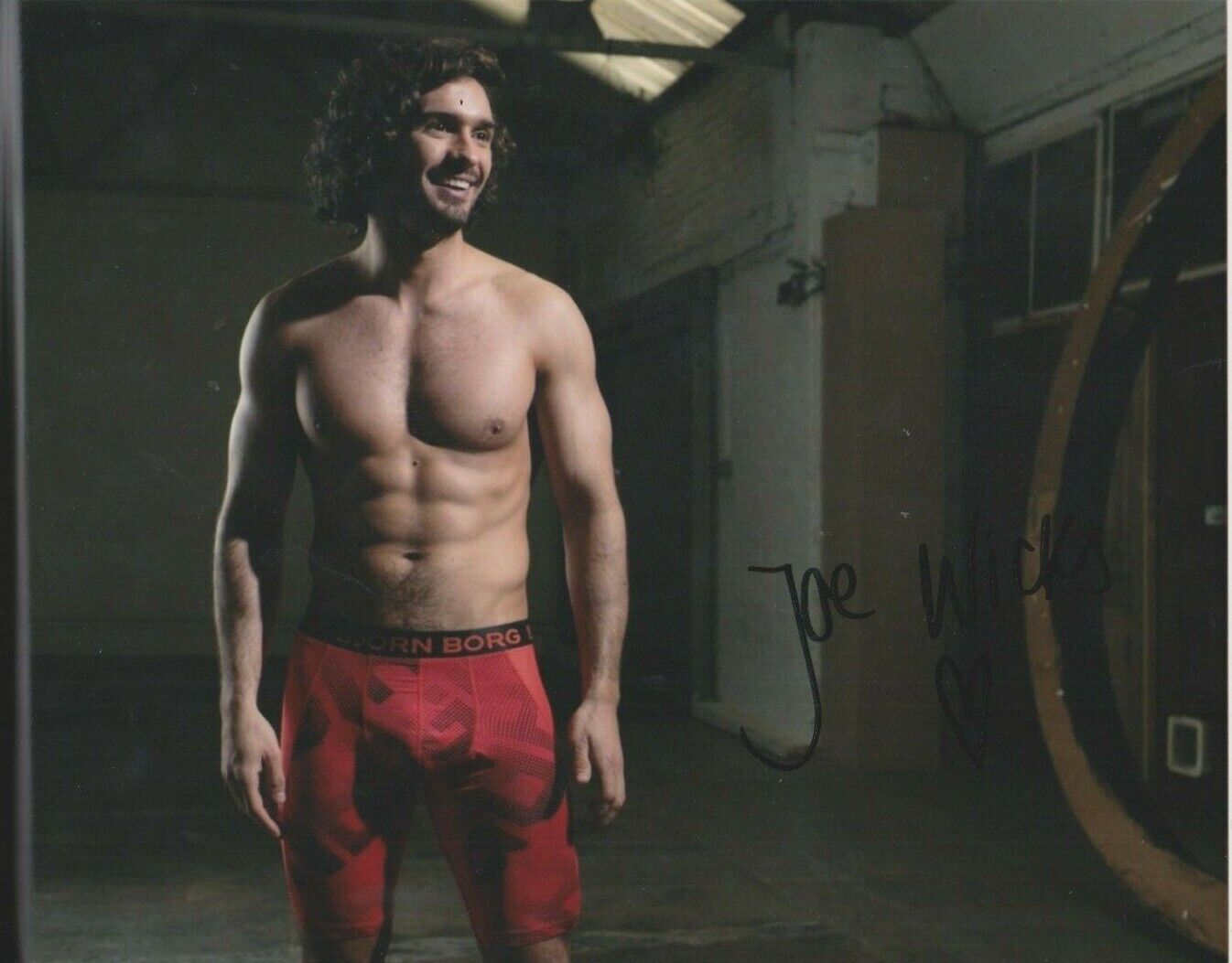 Joe Wicks **HAND SIGNED** 8x10 Photo Poster painting ~ AUTOGRAPHED ~ The Body Coach