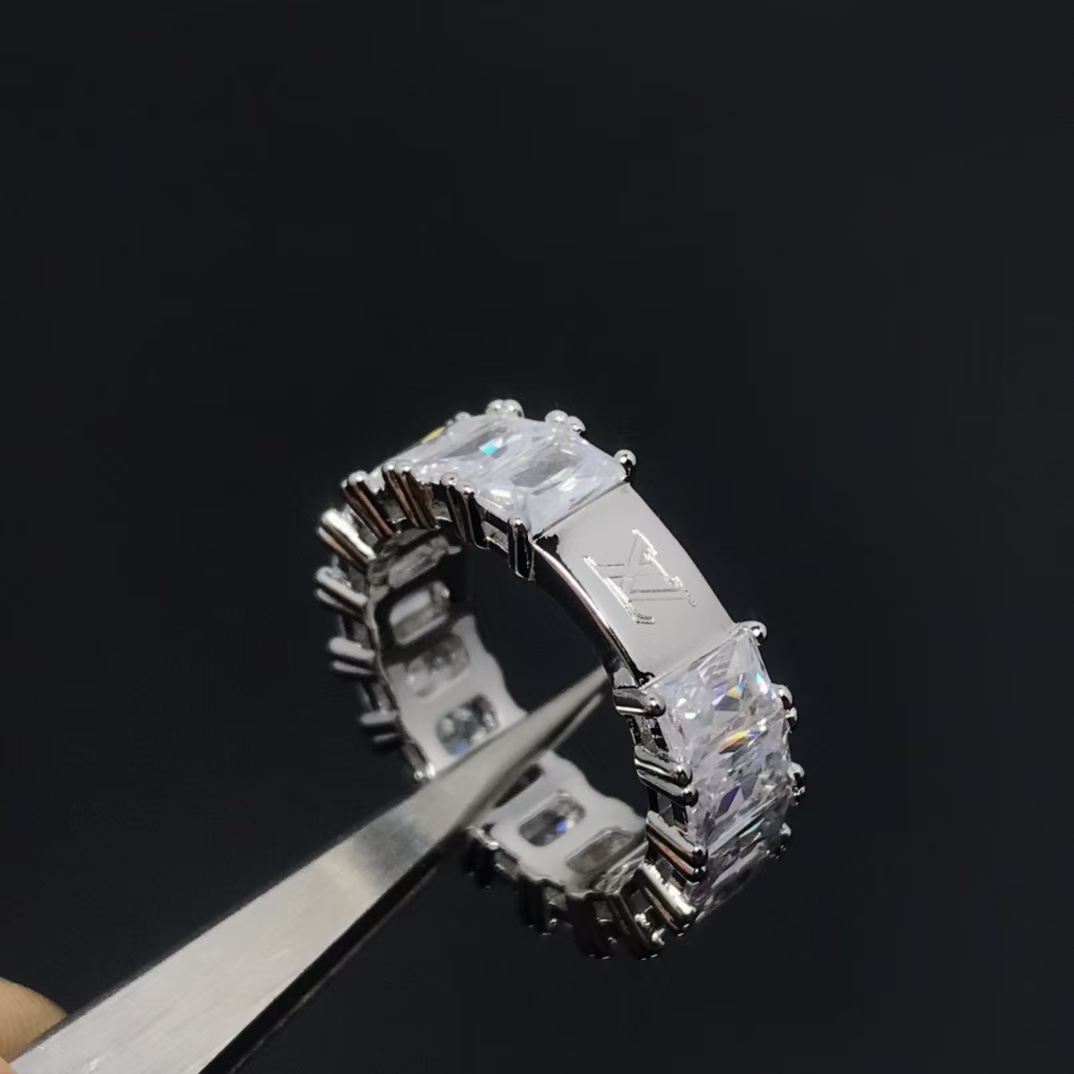 Buy replica Louis Vuitton Cube Diamond Ring and replica jewelry from PICKS Jewelry