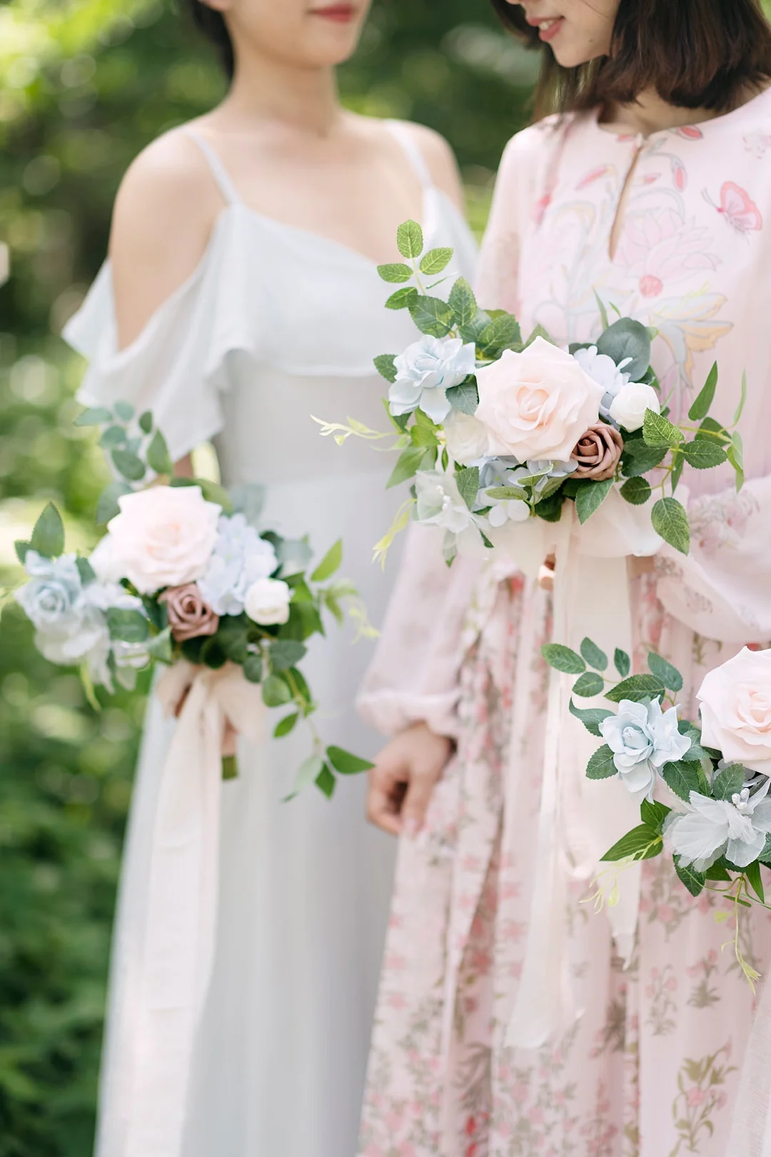 Bridesmaid Posy in English Pastel