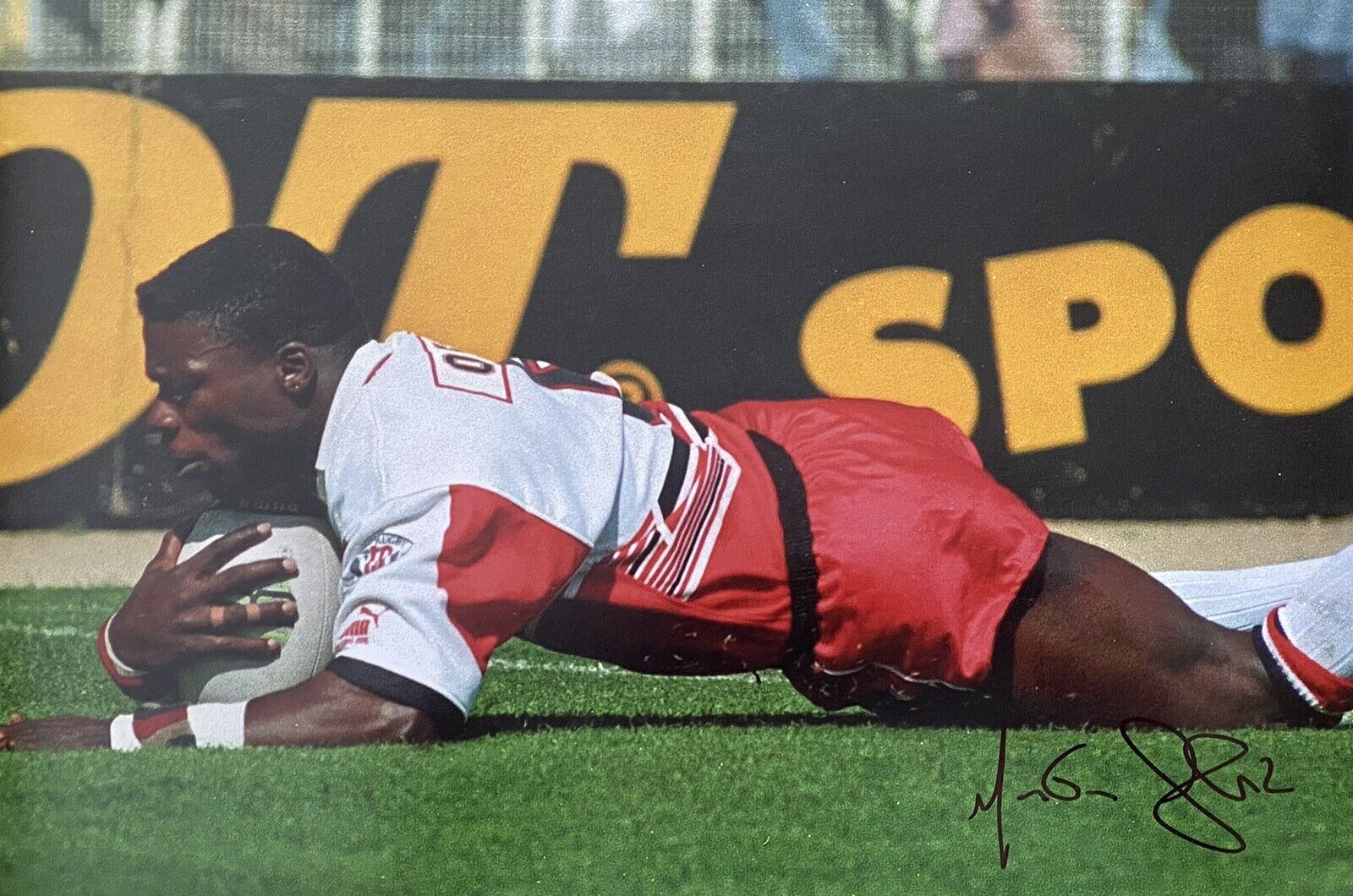 Martin Offiah Genuine Hand Signed St Helens 12x8 Photo Poster painting 3