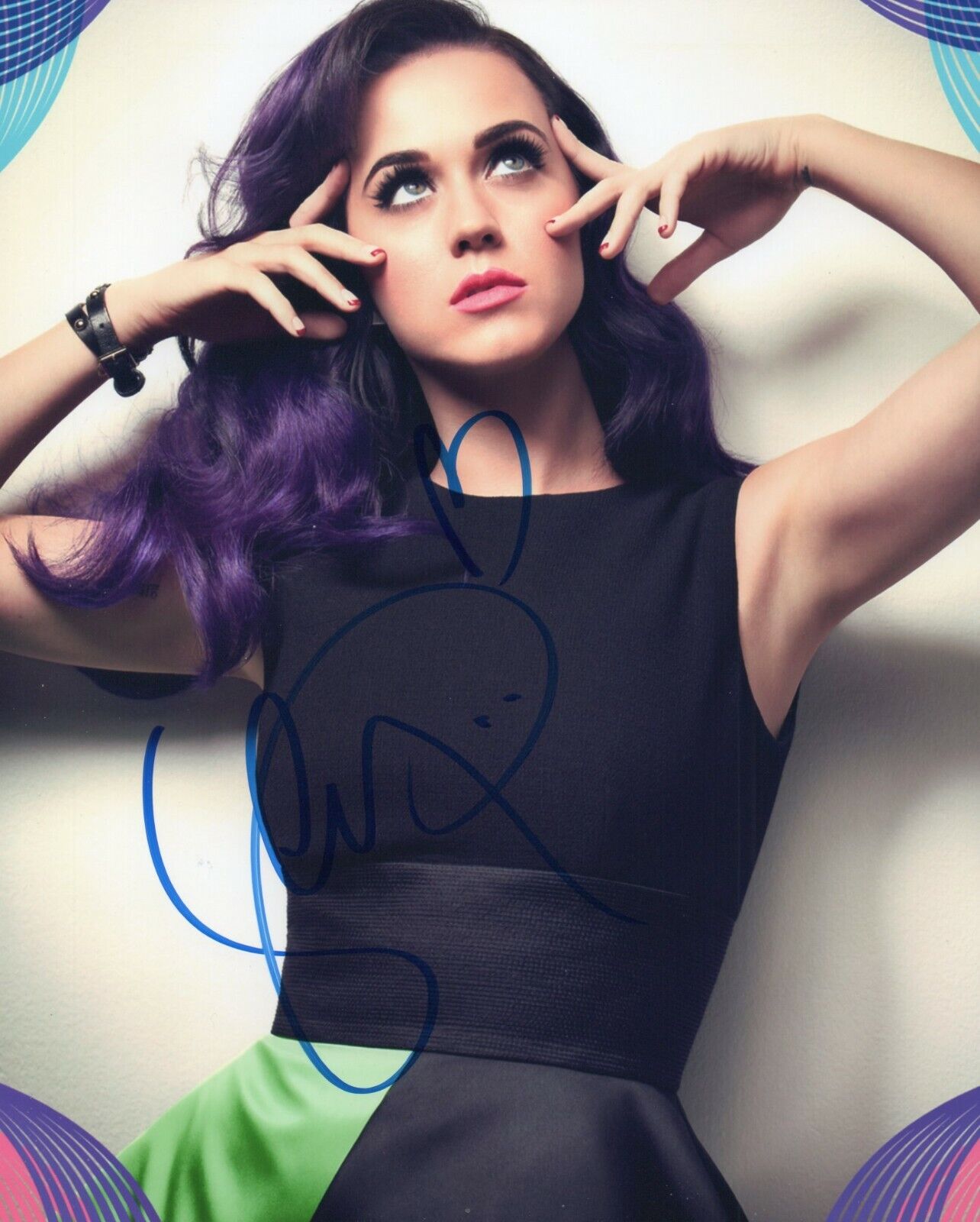 Autographed Katy Perry signed 8 x 10 Photo Poster painting Excellent Condition