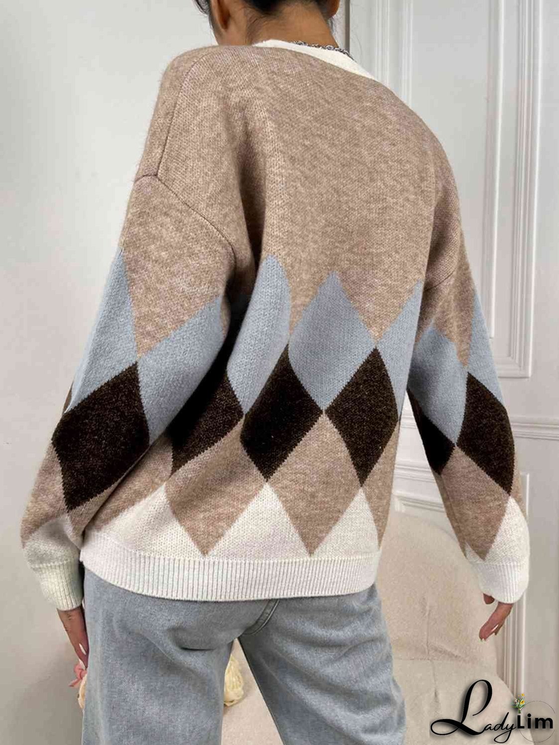 Casual and Effortless Cardigan