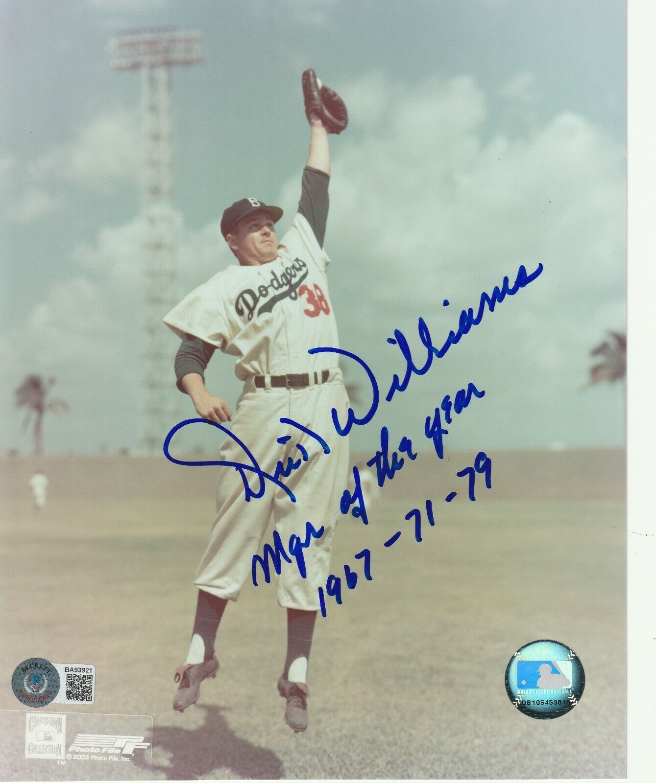 DICK WILLIAMS Signed Brooklyn DODGERS 8x10 Photo Poster painting w/ Beckett COA (BAS) & Inscrip