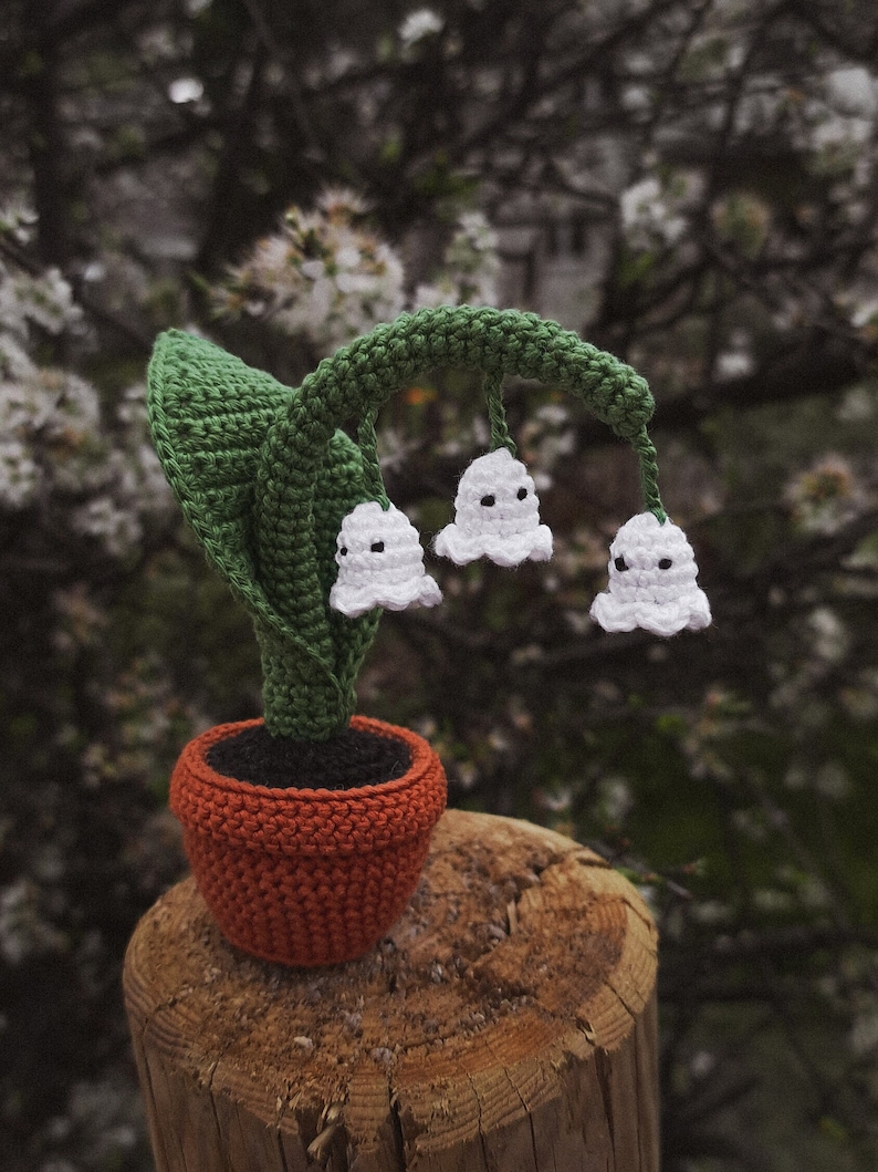 Crochet flower Lily of the Valley, Halloween wee Ghost flower decoration
