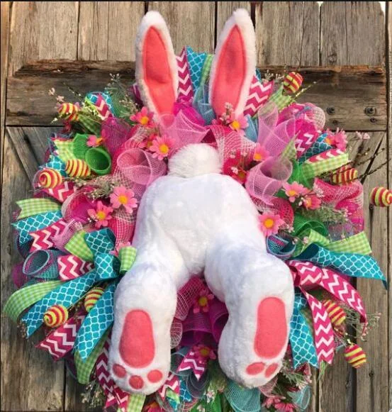 Easter bunny wreath 🐰💐 See how the rabbit broke into your home!