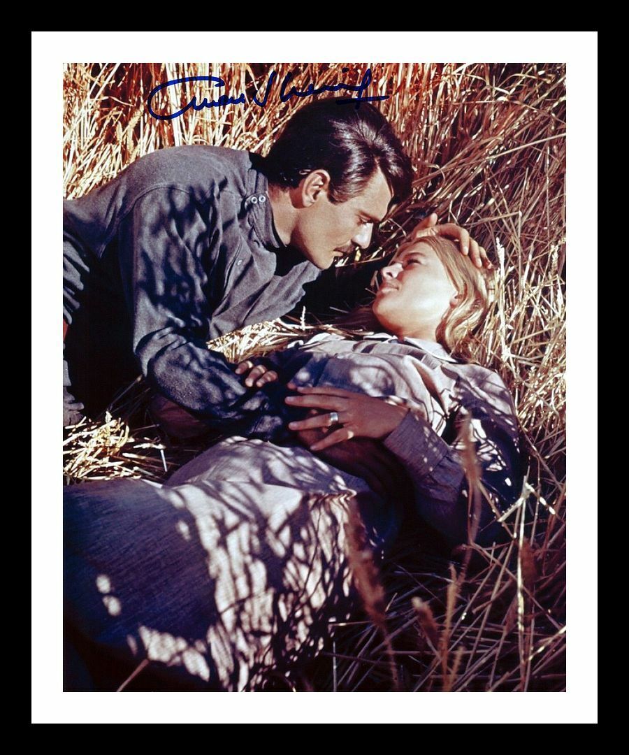 Omar Sharif - Doctor Zhivago Autographed Signed & Framed Photo Poster painting 1