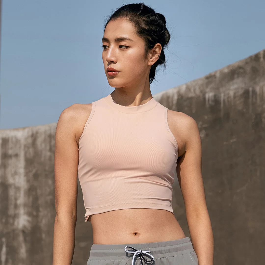 Tight sleeveless crewneck sports bra