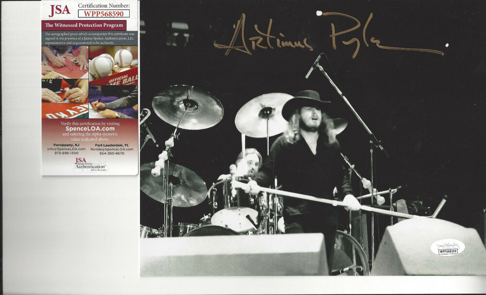 Lynryd Skynyrd drummer Artimus Pyle autographed 8x10 concert Photo Poster painting JSA Certified