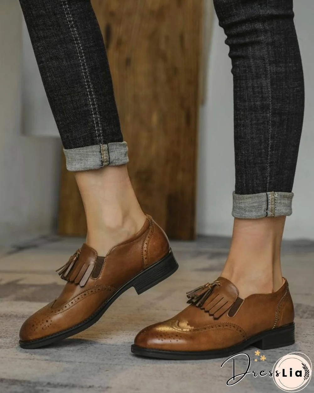 Solid Tassel Upper Round-toe Flat Loafer Shoes