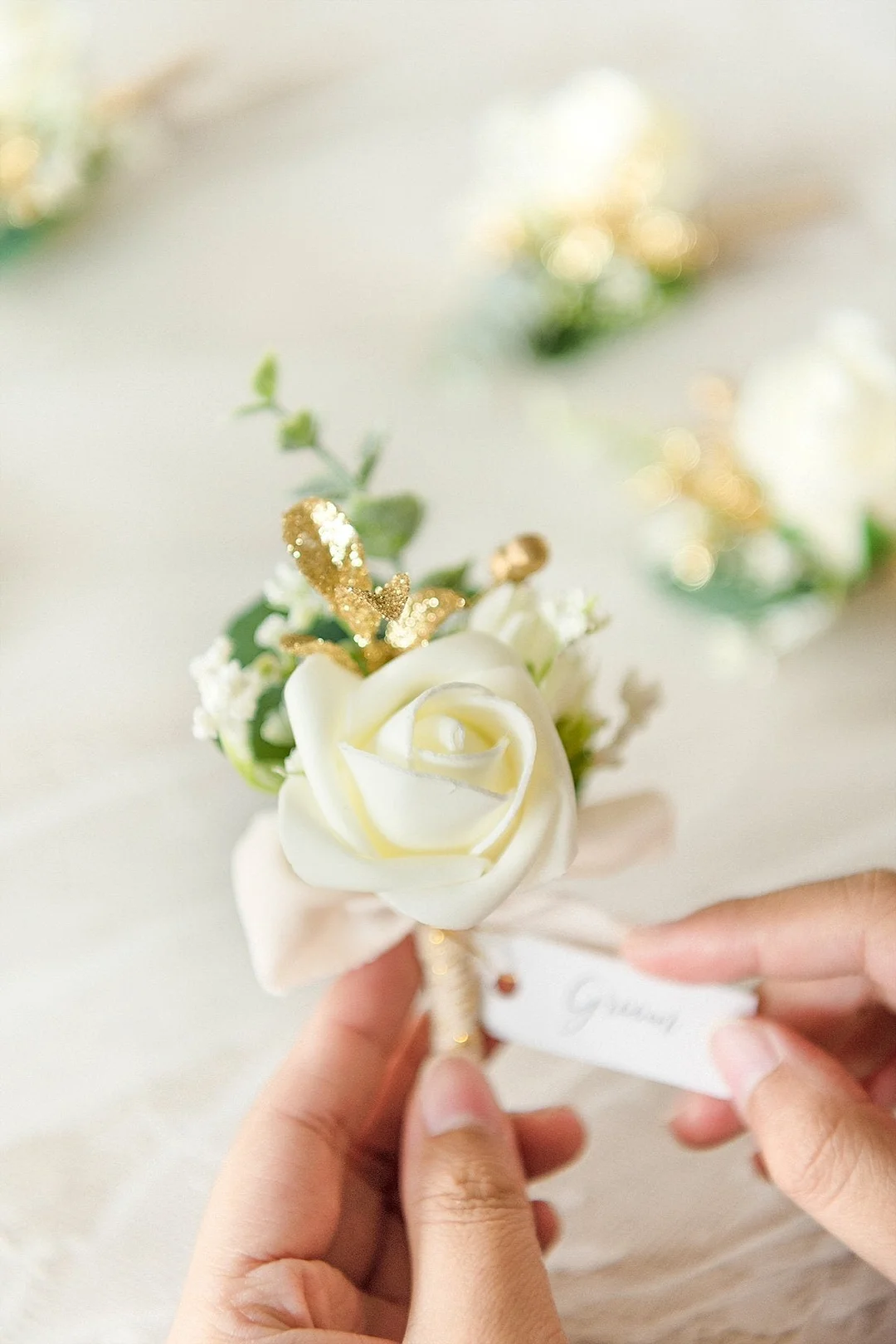 Boutonnieres in Ivory
