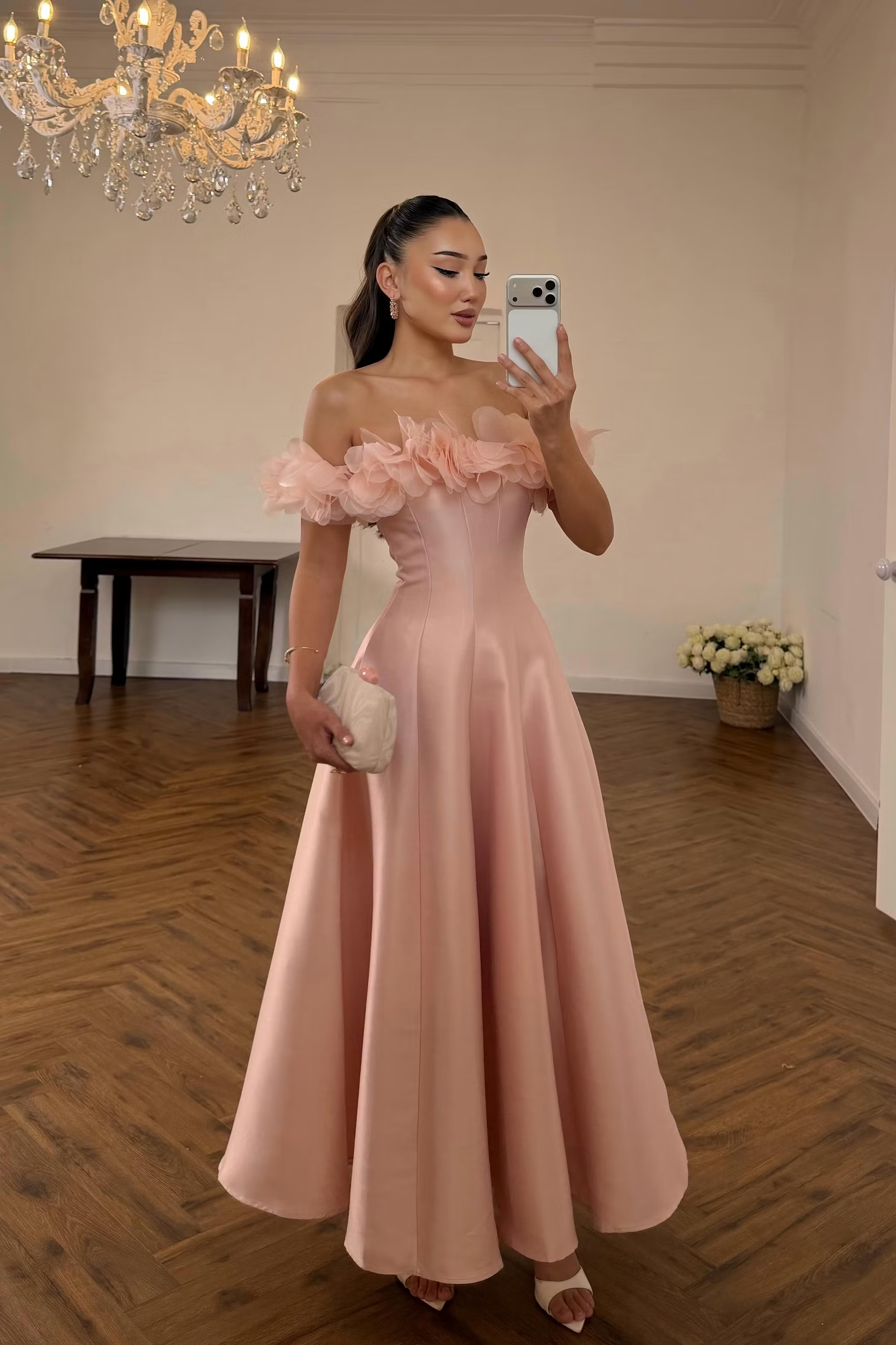 Lussooy Sweet Satin Sleeveless A-Line Evening Dress With Flower