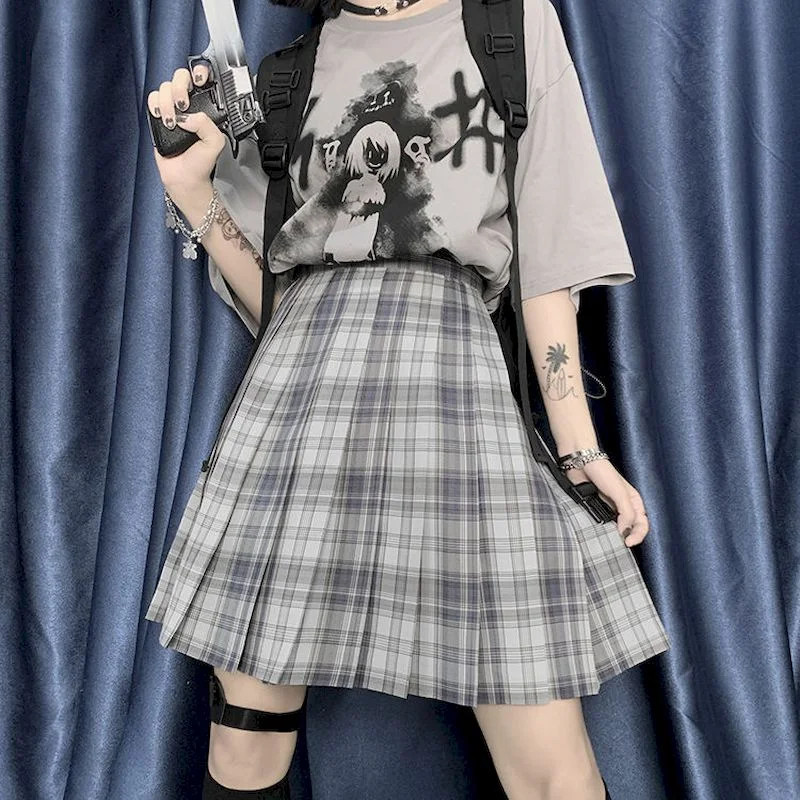 Short-sleeved T-shirt female  Korean version of the college style dark graffiti Japanese girl printing loose T-shirt top