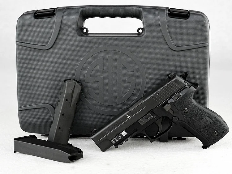 SIG P226