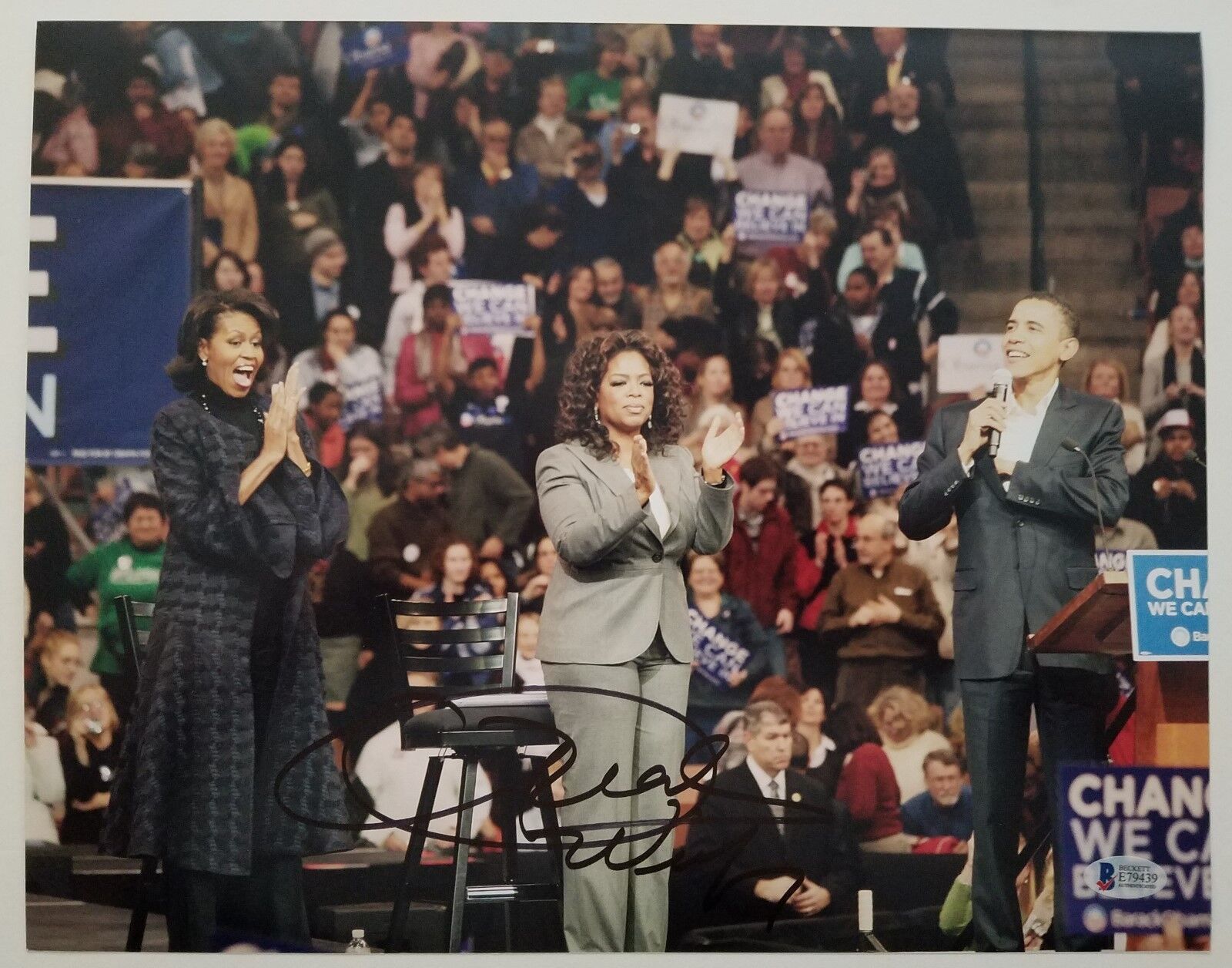 Oprah Winfrey Signed 11x14 Photo Poster painting Barack Michelle Obama Color Purple Legend BAS