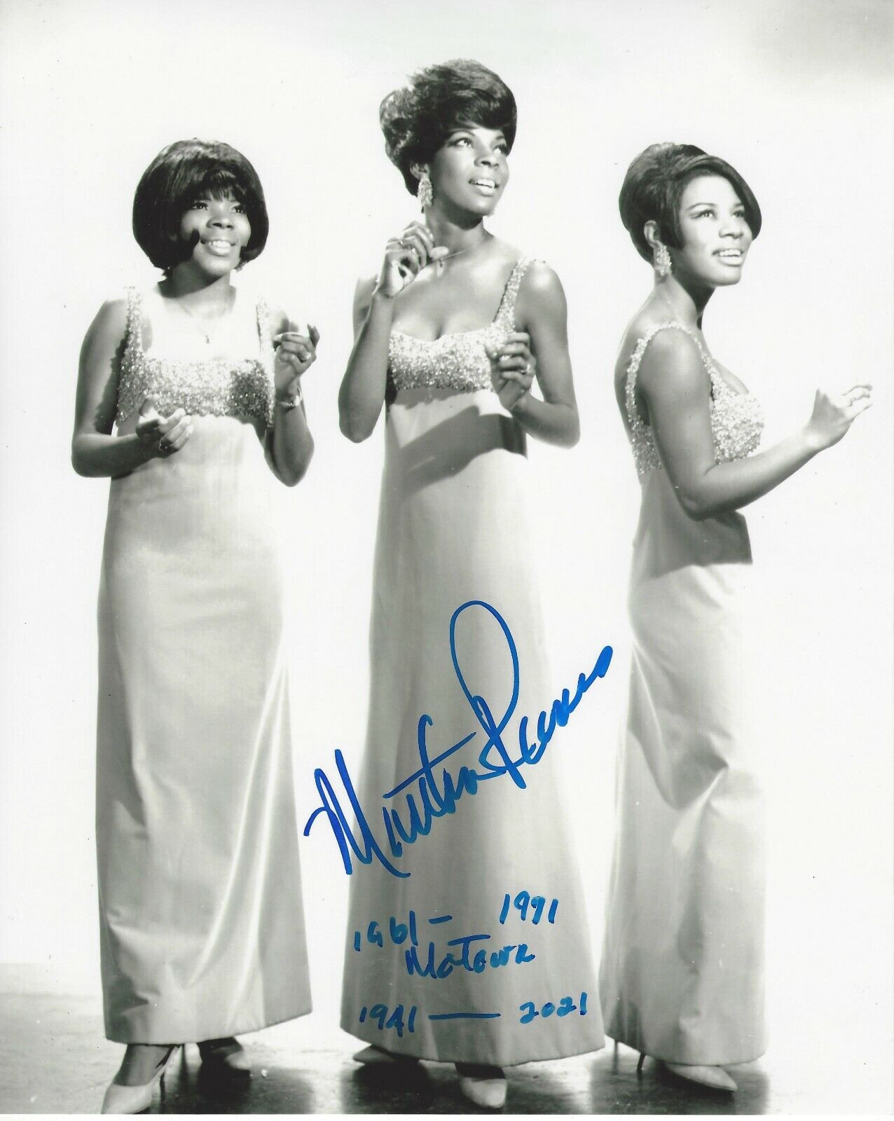 MARTHA REEVES AND THE VANDELLAS SIGNED AUTHENTIC 8x10 Photo Poster painting D w/COA MOTOWN