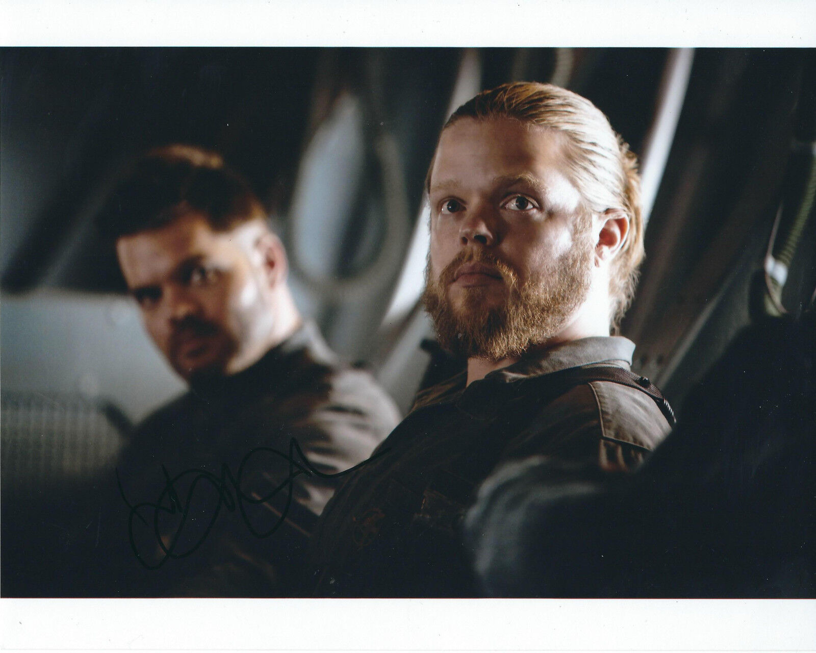 ELDEN HENSON THE HUNGER GAMES MOCKINGJAY 1 AUTOGRAPHED Photo Poster painting SIGNED 8X10 #2