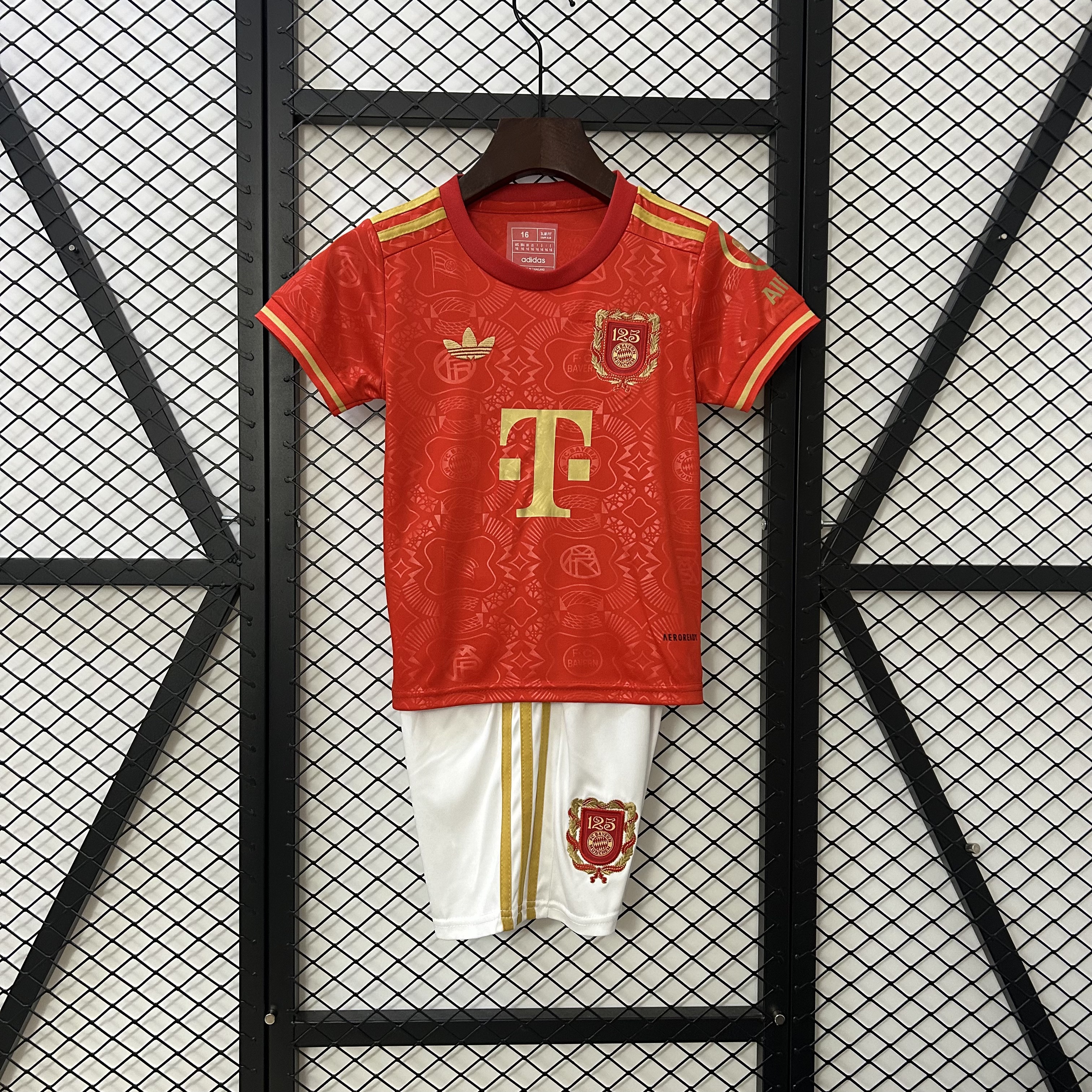 25/26 Bayern Munich 125th Anniversary Kids Kit Football Jersey Thai Quality