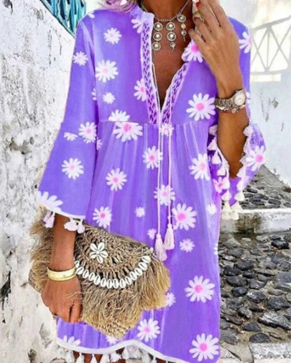 Comfortable Daisy Print Tassel Design V-Neck Dress