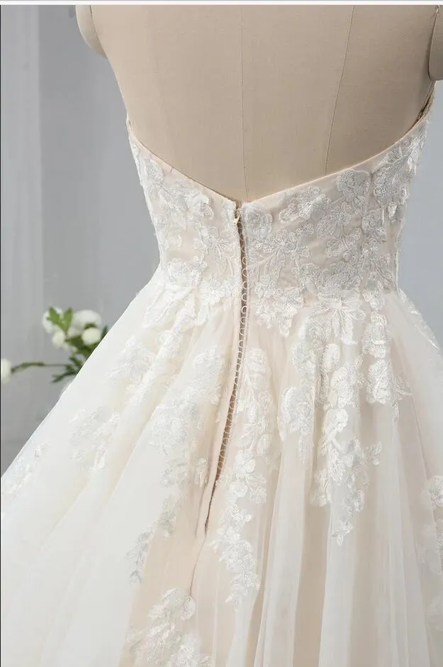 Elegant Sweetheart Backless Tulle Long Meramid Wedding Dress with Appliques Lace