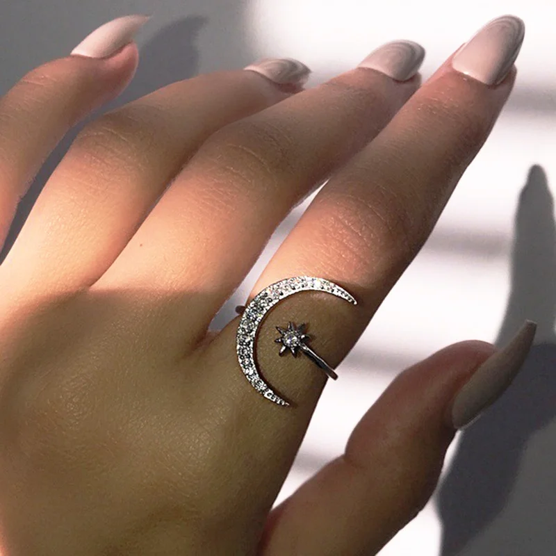 Fashion crescent and star alloy rings