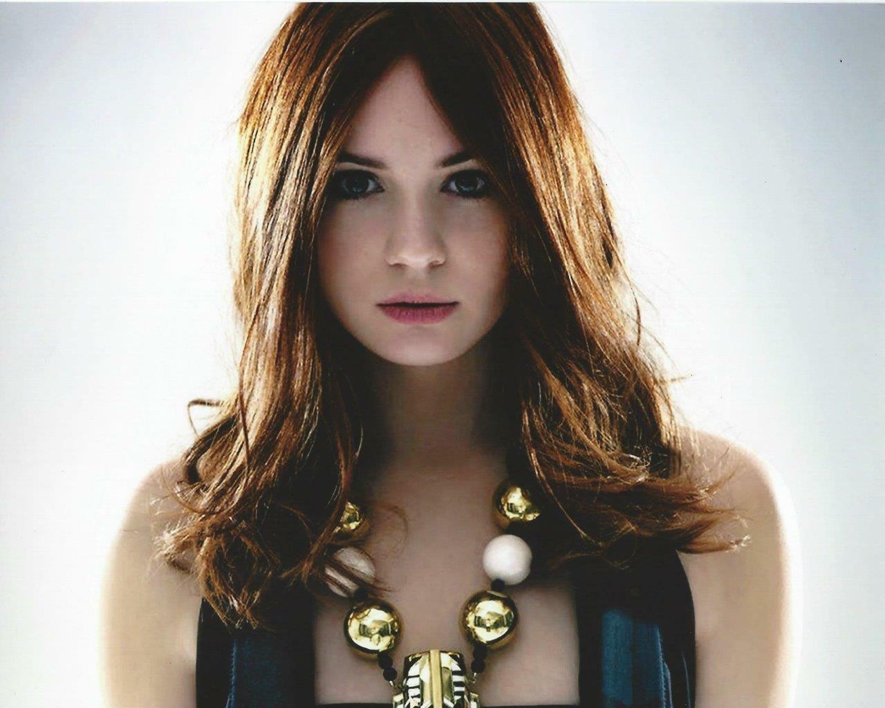 Karen Gillan 8x10 Picture Simply Stunning Photo Poster painting Gorgeous Celebrity #1