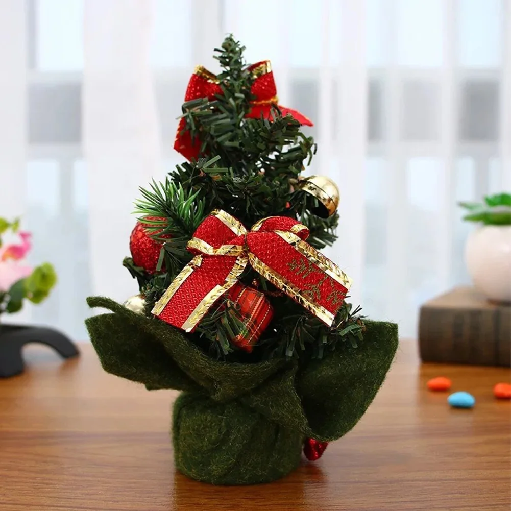 20cm Artificial Xmas Tree Great Gifts Tabletop Mini Tree Festival Party Supplies
