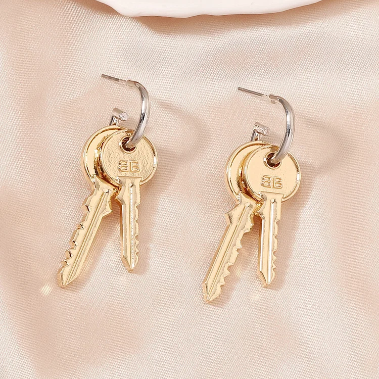 Earrings 220613-03