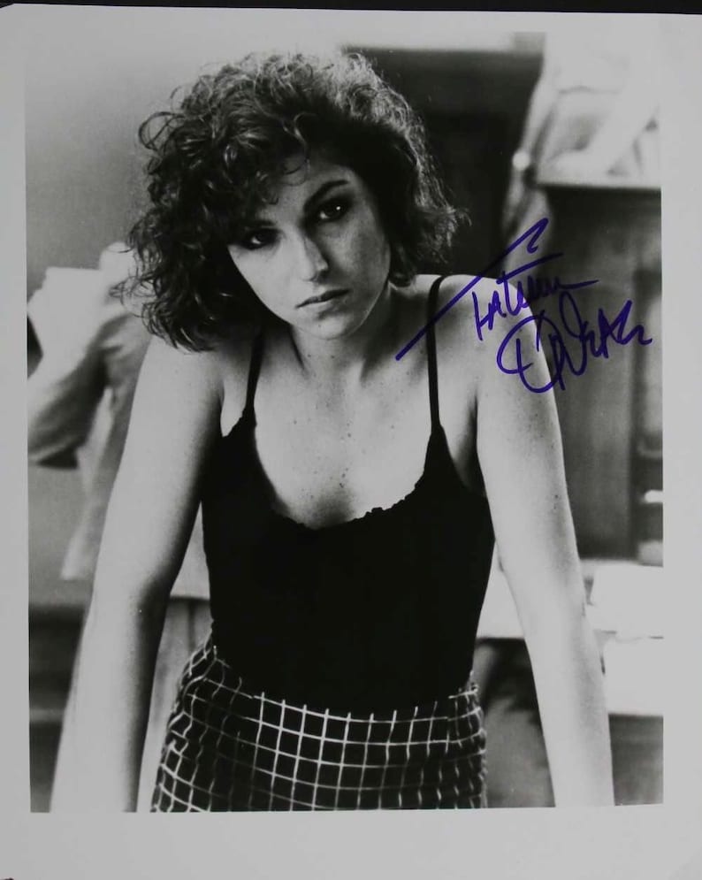 Tatum O'Neal Signed Autographed Glossy 8x10 Photo Poster painting - COA Matching Holograms