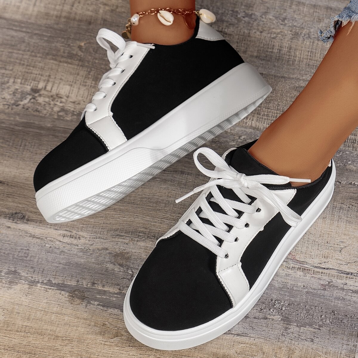 Mature Women Flats Fashion Casual Sneakers