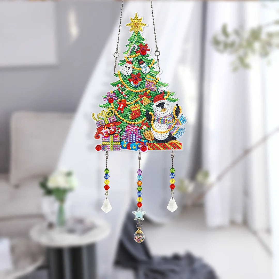 DIY Diamond Crystal Light Catching Jewelry Ornament - Christmas Tree