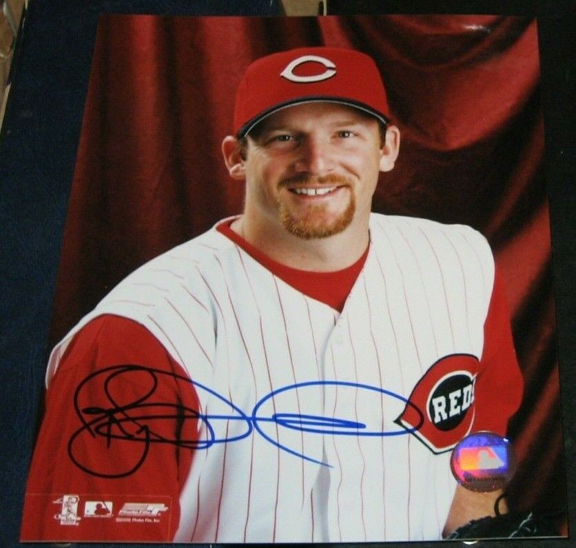 Ryan Dempster Cincinnati Reds SIGNED AUTOGRAPHED Photo Poster painting File 8x10 COA Baseball
