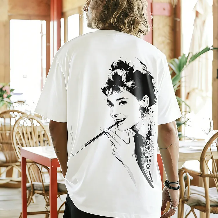 Audrey Hepburn With Long Cigarette Holder水墨Style Printed Men's T-shirt