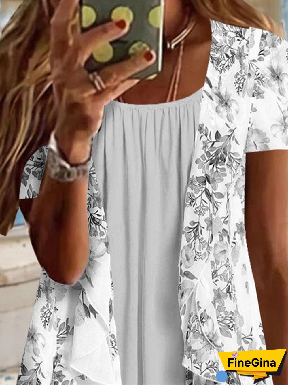 Women Short Sleeve U-neck Floral Printed Top