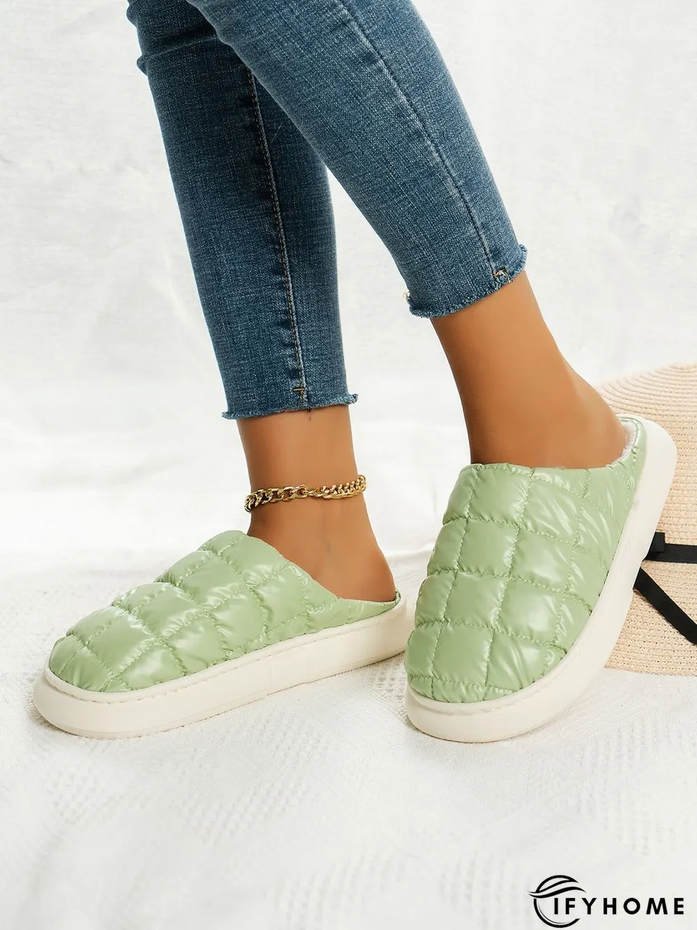 Thermal Lined Quilted Bedroom Slippers | IFYHOME