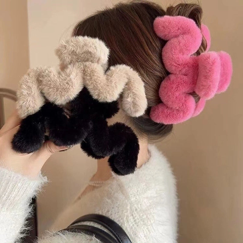 Women's Minimalist Solid Color Plush Hair Claws