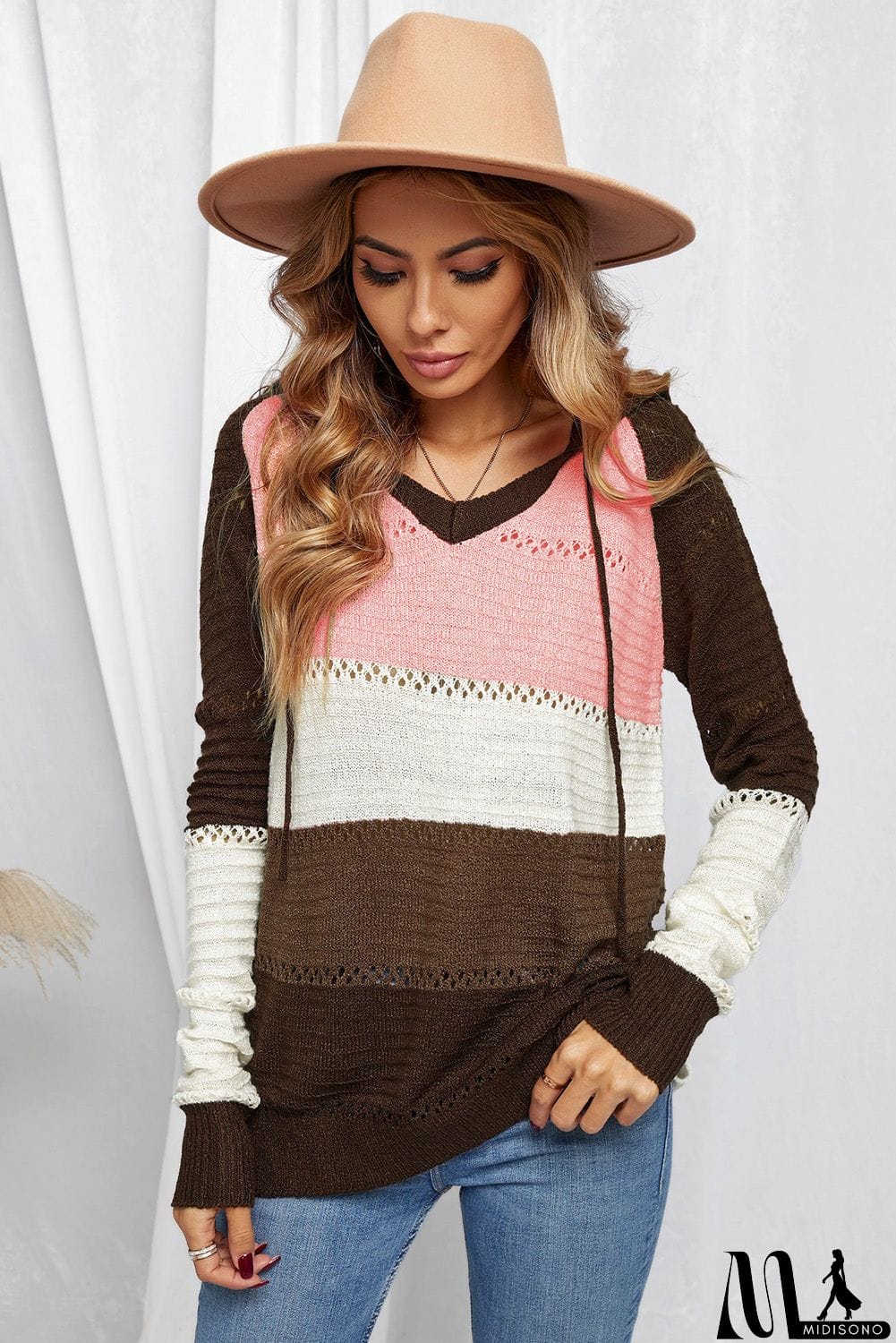 MidiSono - Classic Beach Bonfire Knitted Hoodie