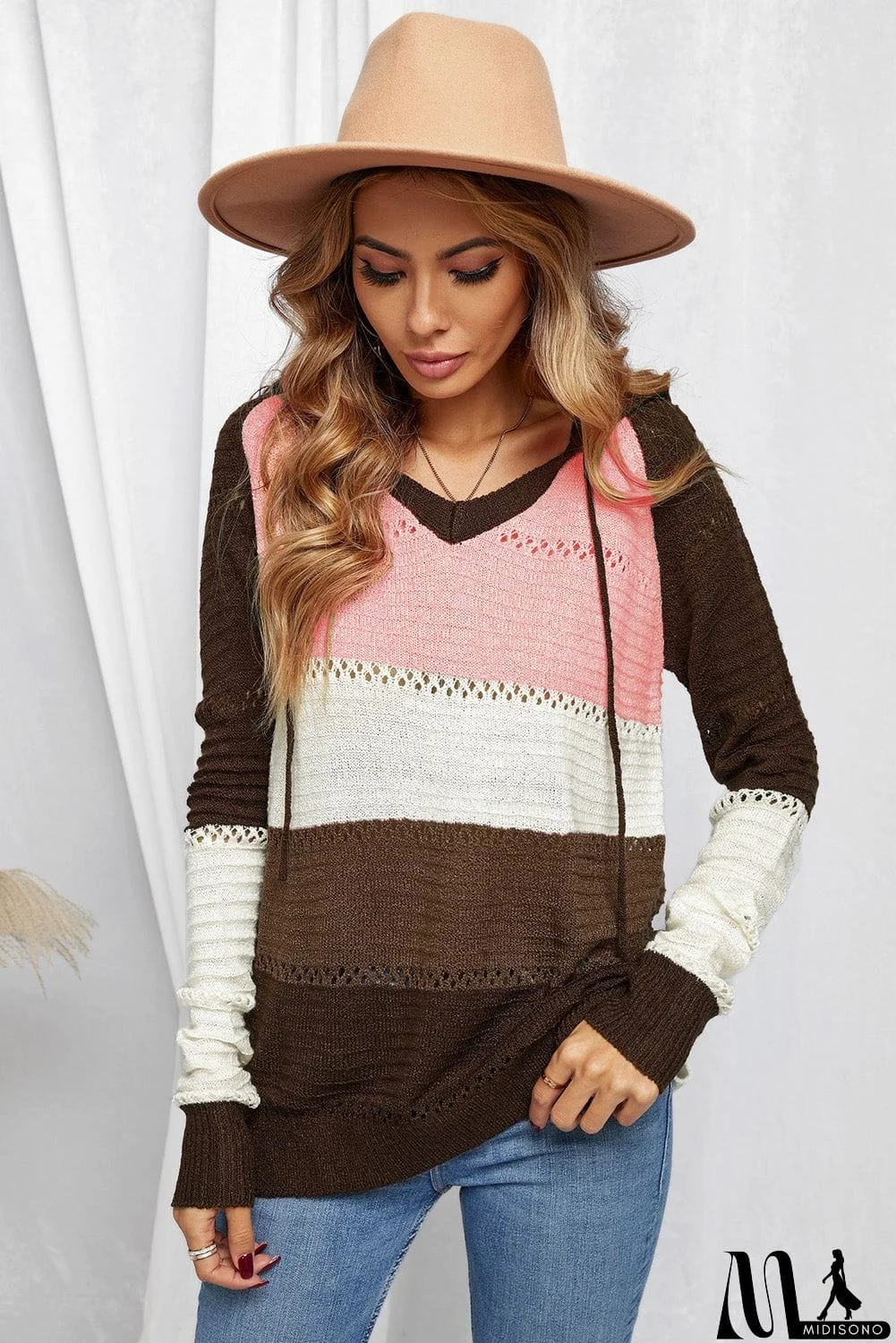 MidiSono - Classic Beach Bonfire Knitted Hoodie