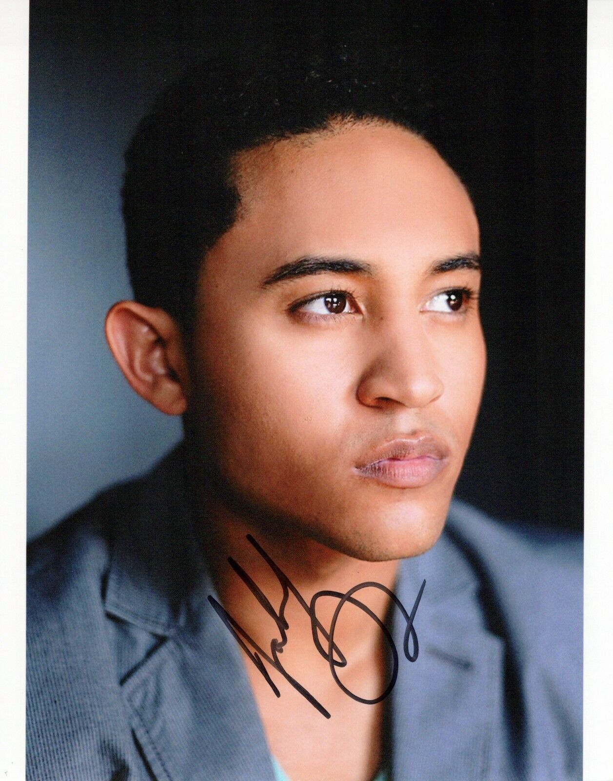 Tahj Mowry head shot autographed Photo Poster painting signed 8x10 #1