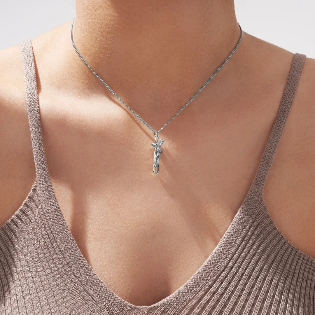 Silver Hug Necklace